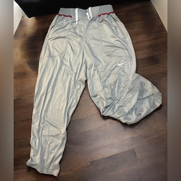 Nike VTG Y2K Baggy Basketball Gray Red Track Pants Size XL - Picture 1 of 2